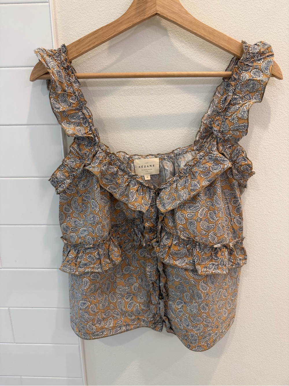 Sézane Alban Top in a blue and mustard paisley print Size 36
